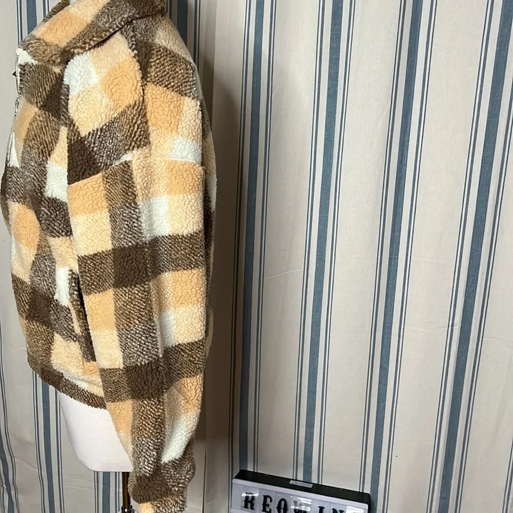 Plaid Sherpa Teddy jacket coat cropped faux poly blend fully lined fitted waist - Picture 9 of 11